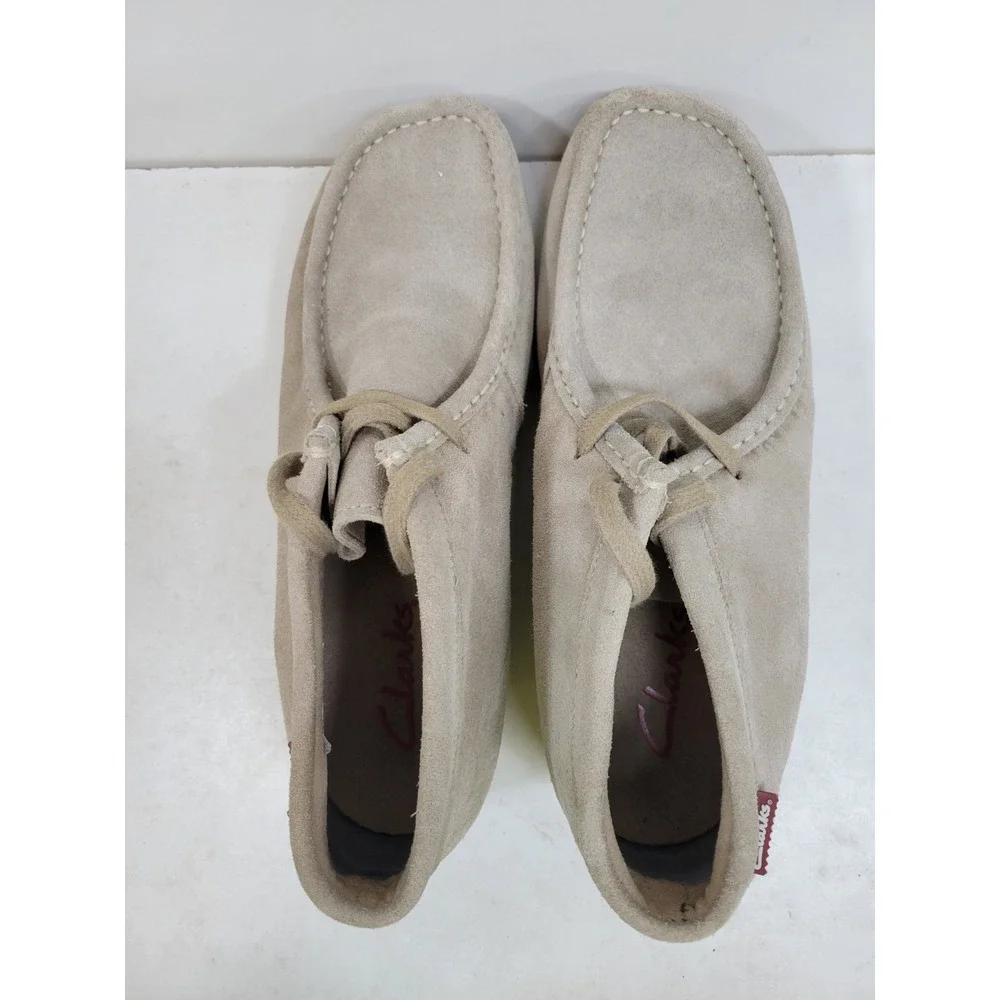 Clarks Stinson Lo Beeswax Suede Chukka Wallabee Boots Men's US 10.5 M Beige...